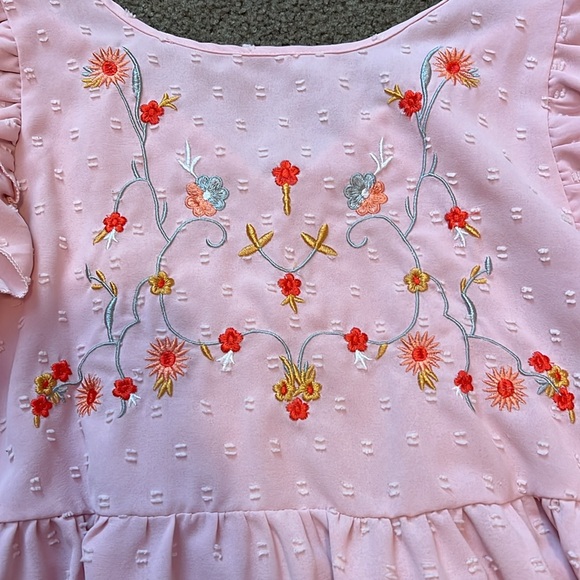 Pink Embroidered Top - Picture 3 of 4